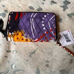 Vera Bradley RFID Grab & Go Wristlet in Painted Feathers